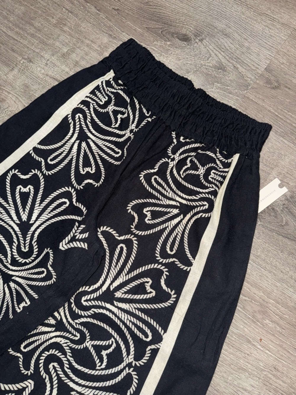 NWT ANTHROPOLOGIE 2PC LINEN SET BRENNA SHIRT SOMERSET PANTS IN BLACK PRINT S SP - Picture 10 of 16